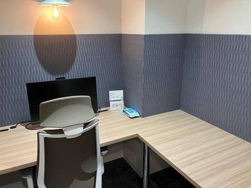 【鶴見駅徒歩1分】SoloTime鶴見 ROOM TK06/高防音性完全個室/Wi-Fi・電源完備/無料飲料自販機お菓子有 - SoloTime 鶴見