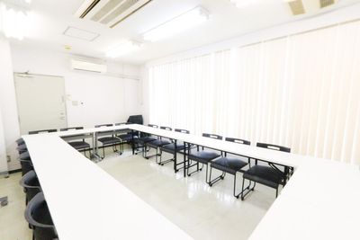 ふれあい貸し会議室 心斎橋DH ふれあい貸し会議室 心斎橋No120の室内の写真