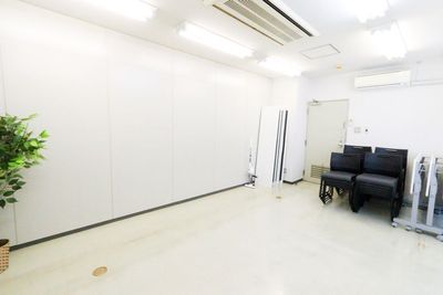 ふれあい貸し会議室 心斎橋DH ふれあい貸し会議室 心斎橋No120の室内の写真