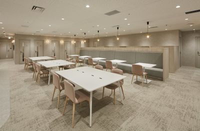 SoloTime 渋谷 MEETING ROOM 02（8名用完全個室）の室内の写真