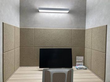 【渋谷駅直結】SoloTime渋谷 ROOM SK07/高防音性完全個室/ Wi-Fi・電源・モニター完備/ドリンク・お菓子有 - SoloTime 渋谷