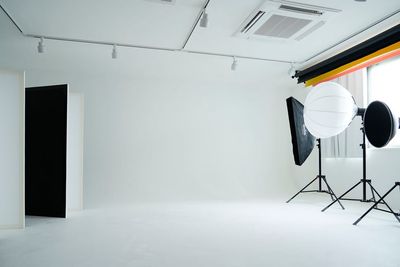 白ホリ+無料貸出機材 - STUDIO YOU MORE STUDIO YOU MORE（スタジオユーモア）の室内の写真