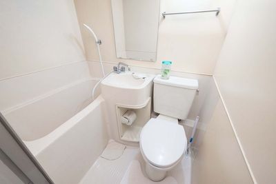 トイレ内 - レンタルサロン 馬喰町Pierisの設備の写真