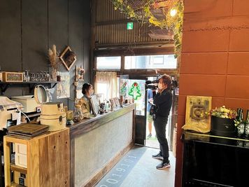 Cafe SaCueva レンタル撮影スペースの室内の写真