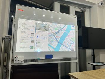 プロジェクター - space reimei【いつもの会議室 日本橋水天宮】 水天宮前駅徒歩２分！TCATすぐ【いつもの会議室 日本橋水天宮】の設備の写真