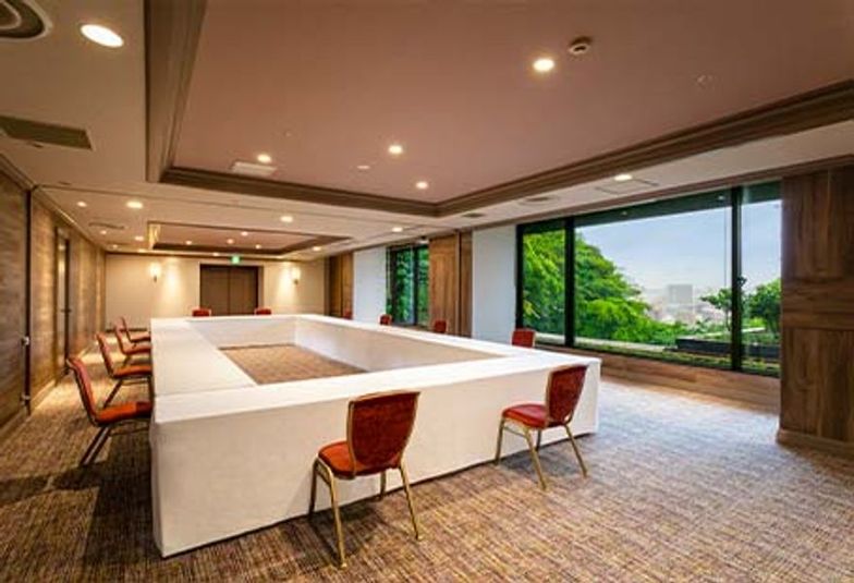 SHIROYAMA HOTEL kagoshima 貸し会議室の室内の写真