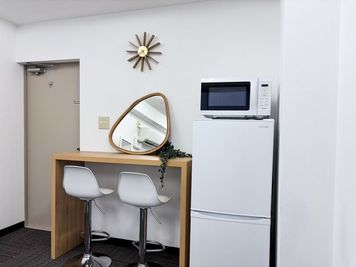 【Good Space会議室 山友旭ビル】 山友旭Room B｜Wi-Fi・プロジェクター・ソファ[39]の設備の写真