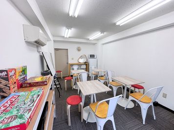 【Good Space会議室 山友旭ビル】 山友旭Room B｜Wi-Fi・プロジェクター・ソファ[39]の室内の写真