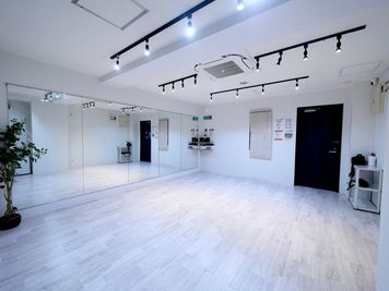 STUDIOFLAG横浜1号店の室内の写真