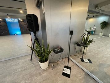 音源はBluetoothでご利用ください - 三幸荘2階 Dance Studio ULTLAND レンタルダンススタジオの設備の写真