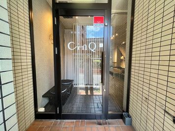 CINQ南麻布の入口の写真