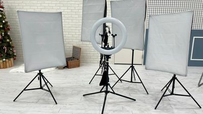 照明用の器具も完備。ご自由にお使いいただけます。 - A-VIVID STUDIOの設備の写真