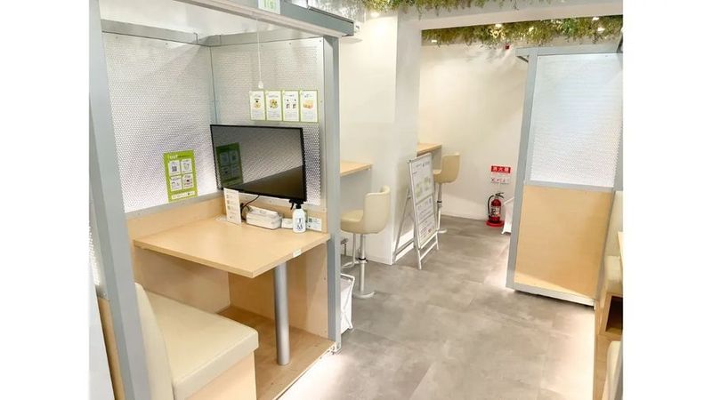 【秋葉原駅徒歩2分｜60名利用】貸切/Wi-Fi/電源/モニター - FEEEP秋葉原岩本町店