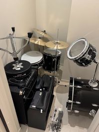 ドラム（Renown Series 3pc Drum Kit）です。 - 麻布十番ハルモニアビル HARMONIA STUDIOの設備の写真