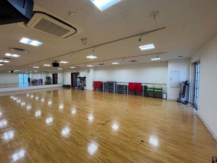 【横浜駅より徒歩8分！ダンスルームがオープン♪】 - TIME SHARING コナミスポーツクラブ 横浜  STUDIO3の室内の写真