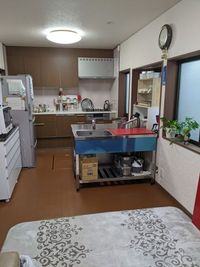 キッチンスペース - カフェとお花の教室花姫 キッチン付きカフェ古民家2階建てレンタルスペースの設備の写真