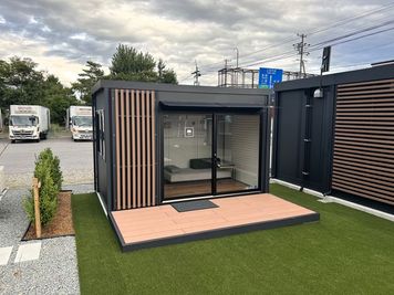 お部屋の外観はこちらです！※始めに別棟の受付までお越しください
 - U-SPACE　上田店 Livingの外観の写真