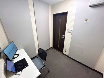 【モニター(HDMI接続)やWi-Fiもご利用いただけます♪】 - TIME SHARING 銀座 旗ビル roomYの写真 - TIME SHARING 銀座 旗ビル roomYの室内の写真