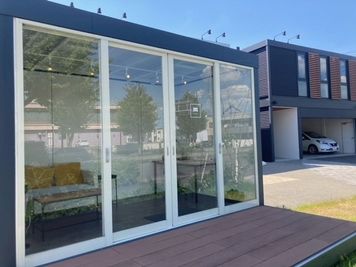 お部屋の外観はこちらです！※始めに別棟の受付までお越しください
 - U-SPACE　岐阜店 Living1の外観の写真