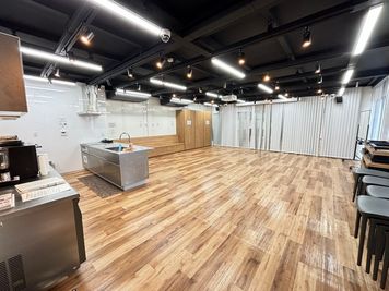 U-SPACE茶屋ヶ坂駅前店 Community1の室内の写真