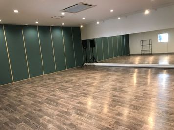 B.I.G. DANCESTUDIO イベント   ダンス   余興  カルチャースクール  ／貸切の室内の写真