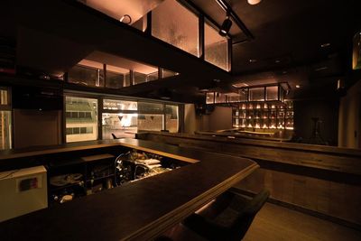 BAR ARRIBA 新橋の室内の写真