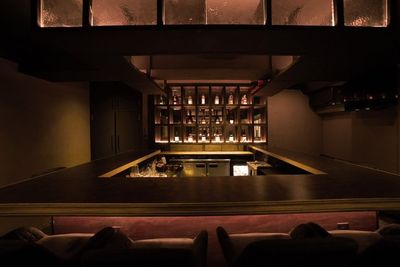 BAR ARRIBA 新橋の室内の写真