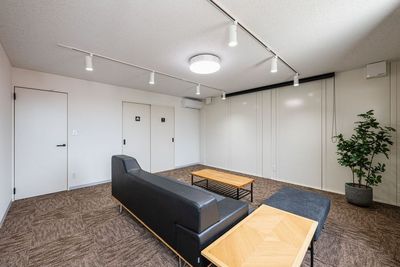 U-SPACE　堺美原店 Living2の室内の写真