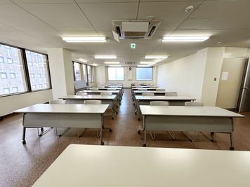 会議室室内 - 名古屋会議室 さかえビル名古屋駅西口店 会議室A（5階）の室内の写真