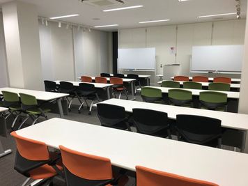 馬車道駅前　加瀬の貸し会議室 Room2の室内の写真