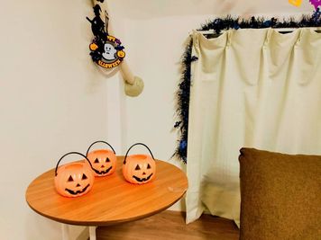 Happy Halloween
ハッピーハロウィン - レンタルスペース ワイワイ元町 ワイワイの実レンタルスペース ワイワイ元町の室内の写真