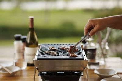 雨でも大丈夫なテラスでBBQも可能！ - AOSHIMA PICNIC CLUB バーカウンター付き、貸し切りレンタルスペースの設備の写真