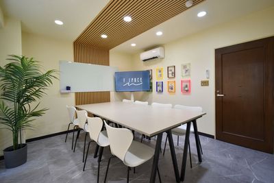 【エフスペ代官山 Meeting Room】高速Wi-Fi 【代官山駅徒歩3分】エフスペ代官山Meeting Roomの室内の写真