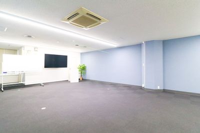 ふれあい貸し会議室 大阪駅前第１ビル ふれあい貸し会議室 梅田No128の室内の写真