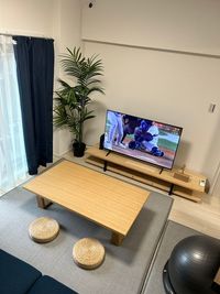 リビング・５０インチTV２ - UNIQUE ROOMの室内の写真