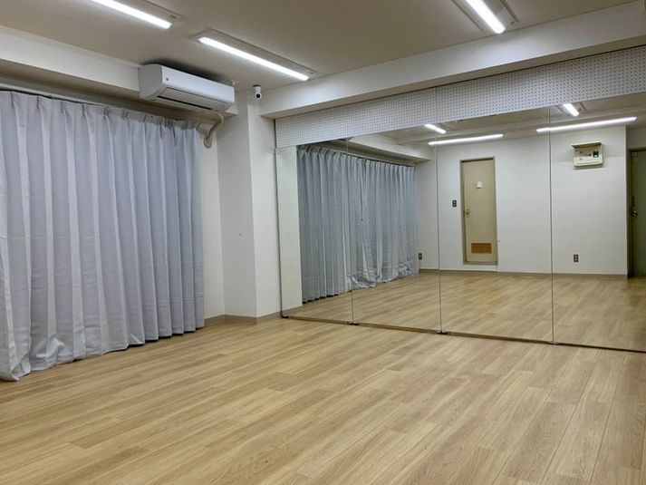 レンタルダンススタジオ Mirror Box レンタルダンススタジオ Mirror Box 黄金町の室内の写真