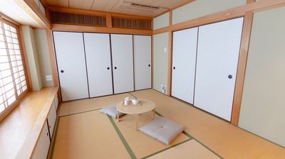 studio ideal 床の間・床脇のある綺麗な和室。【スタジオH】の室内の写真