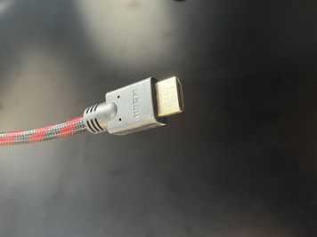 プロジェクター接続用HDMI
PCに繋ぐだけで使用できます。 - レンタルスペース【 third door 】 多目的スペース★セミナーや懇親会に★third doorの設備の写真