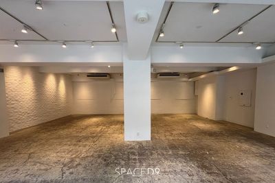 SPACE D9 SPACE D9 GALLERY の室内の写真