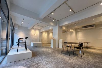 SPACE D9 SPACE D9 GALLERY の室内の写真