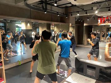 EXD fitness 博多駅前のキックボクシングジム🥊EXD fitnessの室内の写真