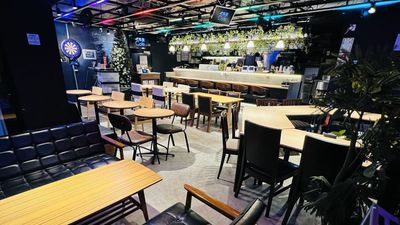 中板橋駅徒歩1分🚶‍♂️最大30名収納👬オシャレカフェ☕Wi-Fi📶カラオケ🎤イベントスペース - イルミCafe