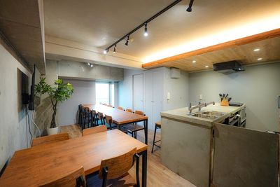 リノスペkitchen明大前 《人数変動料金制》リノスぺkitchen明大前【最大25名】の室内の写真