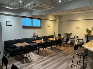 cafe bar yuruliの室内の写真