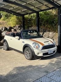 オプションでMINIクーパーオープンカーも撮影できます。 - カリフォルニアハウススタジオ カリフォルニアサーフハウススタジオの設備の写真