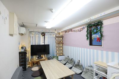 🎀フェミニンな雰囲気のトキメキ部屋✨🍷Ｘ’mas/女子会/誕生会/📷撮影向き★大型TV/カードゲーム - FAIRY町田