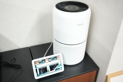 空気清浄機、スマートスピーカーによる音楽で快適にご利用いただけます - コワーキングスペース・自習室「クレガ本町」の設備の写真