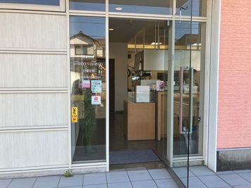 minoriba_緑区細口三丁目店 レンタルサロンの入口の写真