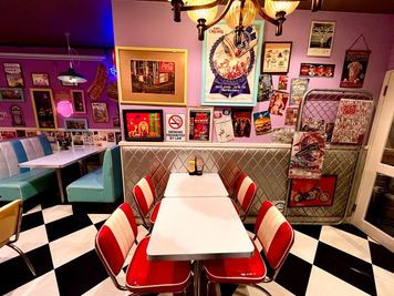 『TINY DINER』豊橋駅徒歩圏内のアメリカンダイナー!! 〖TINY DINER〗豊橋駅から徒歩5分のアメリカンダイナー!の室内の写真