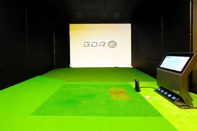 完全個室２部屋！ラグジュアリーインドアゴルフ - MY GOLF RANGE白金高輪